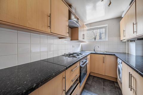 2 bedroom flat to rent, Inglis Road, Ealing, London, W5