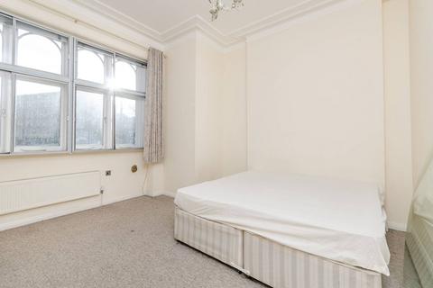 2 bedroom flat to rent, Cromwell Road, Earls Court, London, SW5