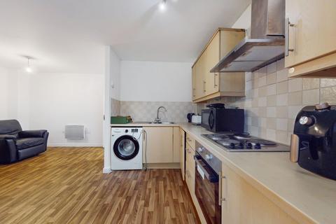 2 bedroom flat to rent, Spring Gardens Road, High Wycombe HP13