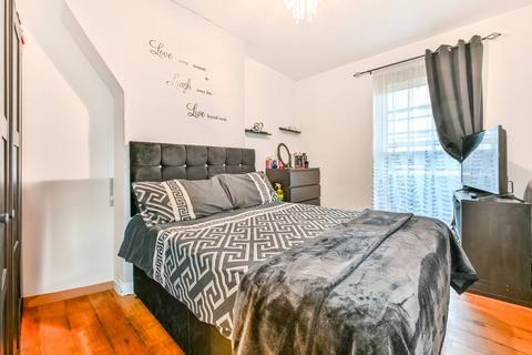 2 bedroom flat for sale, Stamford Hill, Stamford Hill, London, N16