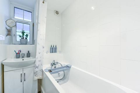 2 bedroom flat for sale, Stamford Hill, Stamford Hill, London, N16