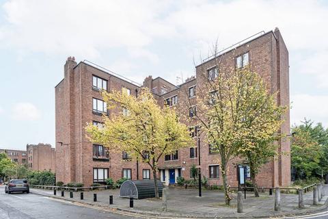 2 bedroom flat for sale, Warwick Grove, Clapton, London, E5