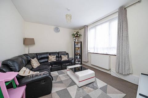 2 bedroom flat for sale, Warwick Grove, Clapton, London, E5