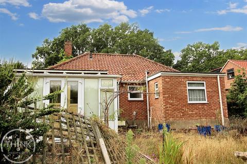 2 bedroom detached bungalow for sale, Fakenham Road, Taverham NR8