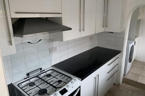 2 bedroom terraced house to rent, STAINES-UPON-THAMES, TW18