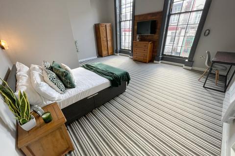 undefined, Nelson Street, L1 5DN,