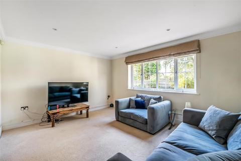 94b Lower Road, Fetcham, Leatherhead, KT22 9NG