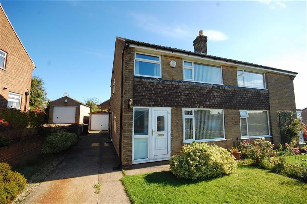 Flats Lane, Barwick In Elmet, Leeds, LS15 3 bed semidetached house £