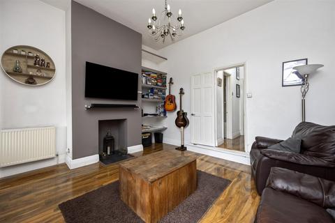 1 bedroom ground floor flat for sale, Highcroft Villas, Brighton