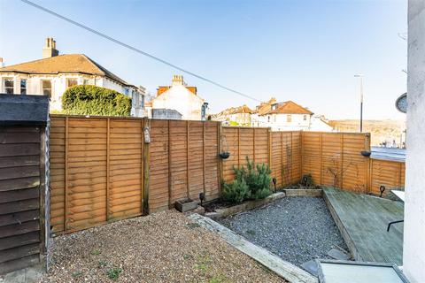 1 bedroom ground floor flat for sale, Highcroft Villas, Brighton