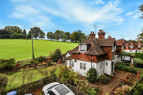 3 bedroom semi-detached house for sale, Chart Lane, Brasted TN16
