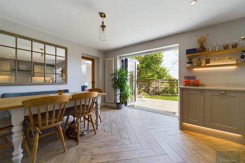 3 Cranmore Close, Trowbridge, BA14 9BU