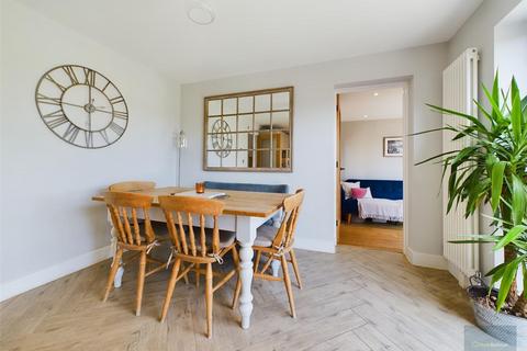 3 Cranmore Close, Trowbridge, BA14 9BU