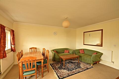 2 bedroom flat to rent, Venneit Close Roger Dudman Way Oxford