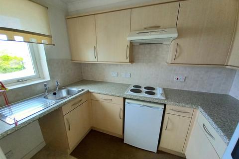 1 bedroom apartment for sale, Giffords Court, Melksham SN12