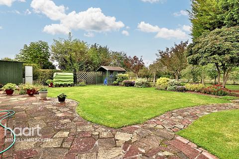 3 bedroom detached bungalow for sale, The Street, Marham