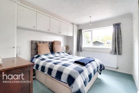 undefined, The Street, Marham