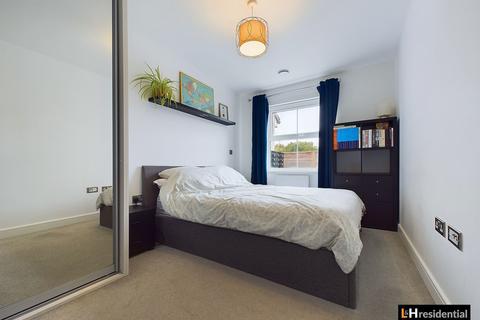 2 bedroom flat for sale, Kipling Way, Borehamwood WD6