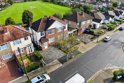 3 bedroom semi-detached house for sale, Uppingham Avenue, Stanmore, HA7