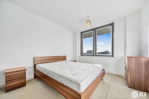 1 bedroom apartment to rent, Salton Square London E14