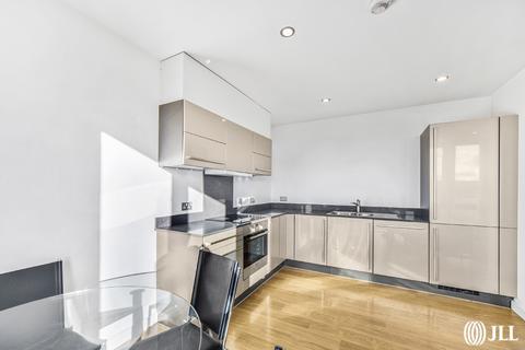 1 bedroom apartment to rent, Salton Square London E14