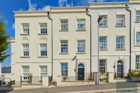 3 bedroom townhouse for sale, Ursa Gardens, Plymouth PL9