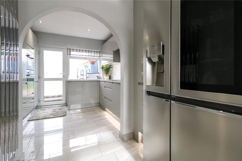 4 Bratton Close, Swindon, SN2 5LF