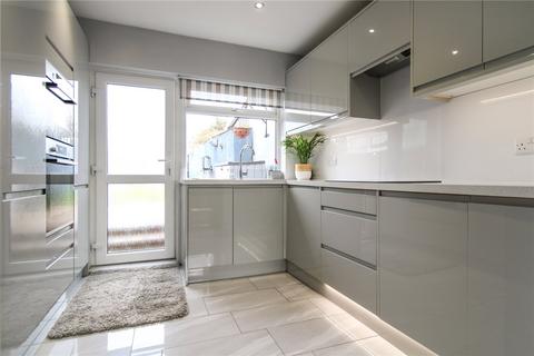 4 Bratton Close, Swindon, SN2 5LF