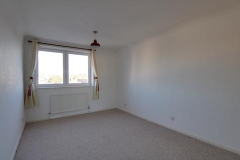 2 bedroom flat to rent, Kingsway, Hove BN3