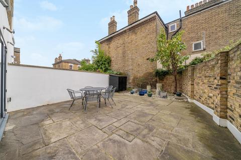 4 bedroom house for sale, Mervan Road, SW2