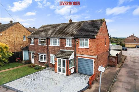 15 Queens Gardens, Dartford, DA2 6HZ