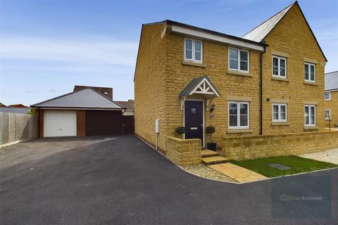 3 bedroom house for sale, Pile Place, Melksham SN12