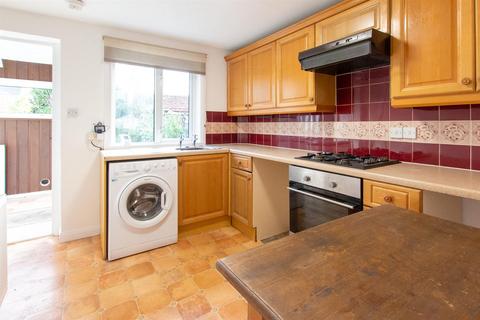 1 bedroom terraced house to rent, Lower Church Road, Burgess Hill