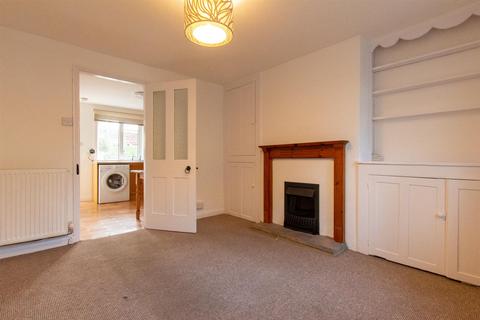 1 bedroom terraced house to rent, Lower Church Road, Burgess Hill