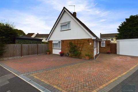 3 bedroom bungalow for sale, Kennet Close, Melksham SN12