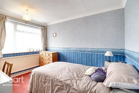 31 Rushdene Walk, Biggin Hill, Westerham, TN16 3UG