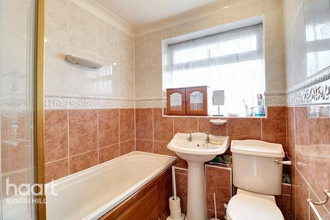 31 Rushdene Walk, Biggin Hill, Westerham, TN16 3UG