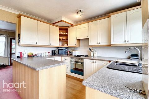 31 Rushdene Walk, Biggin Hill, Westerham, TN16 3UG