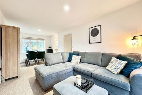Flat 3, 8 Bradgate Close, Manchester, M22 4LX