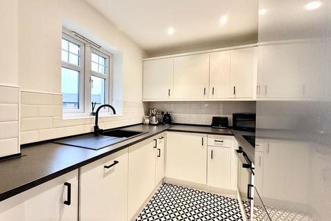 Flat 3, 8 Bradgate Close, Manchester, M22 4LX