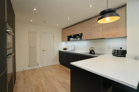 16 Manor Drive, Brafferton, York, YO61 2QA