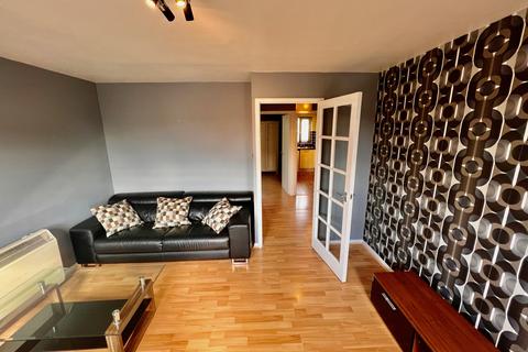 252 Redford Close, Feltham, TW13 4TG