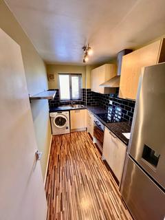 252 Redford Close, Feltham, TW13 4TG