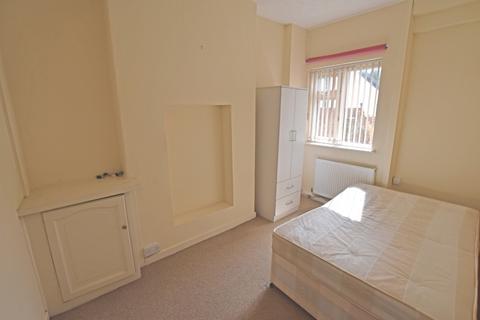 3 bedroom terraced house for sale, Heathfield Road, Heath/Gabalfa, Cardiff