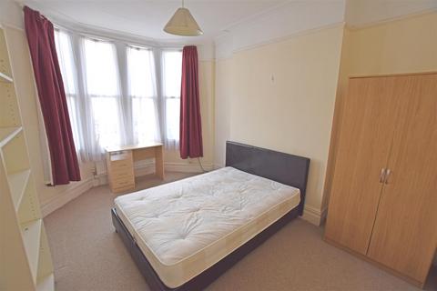 3 bedroom terraced house for sale, Heathfield Road, Heath/Gabalfa, Cardiff