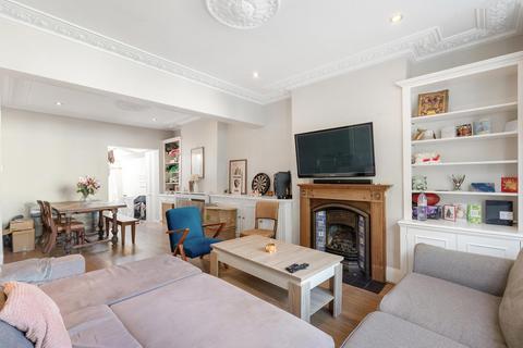 4 bedroom terraced house for sale, Cabul Road, London, SW11