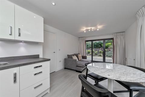 2 bedroom apartment for sale, Fitzwilliam Court, St. Peters Road, St. Albans