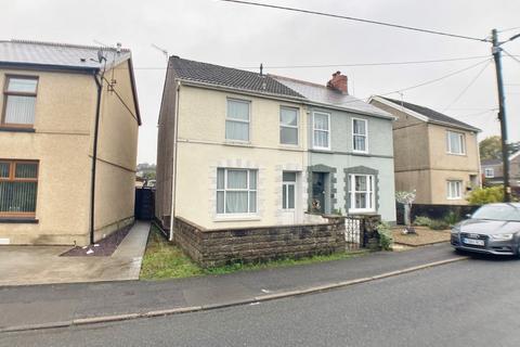 2 bedroom semi-detached house for sale, Heol Y Parc, Hendy