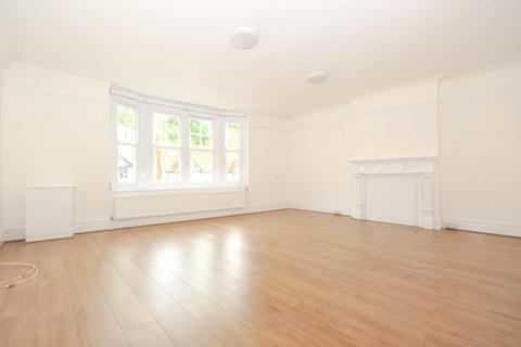 2 bedroom flat to rent, Lower Road, Chorleywood, WD3