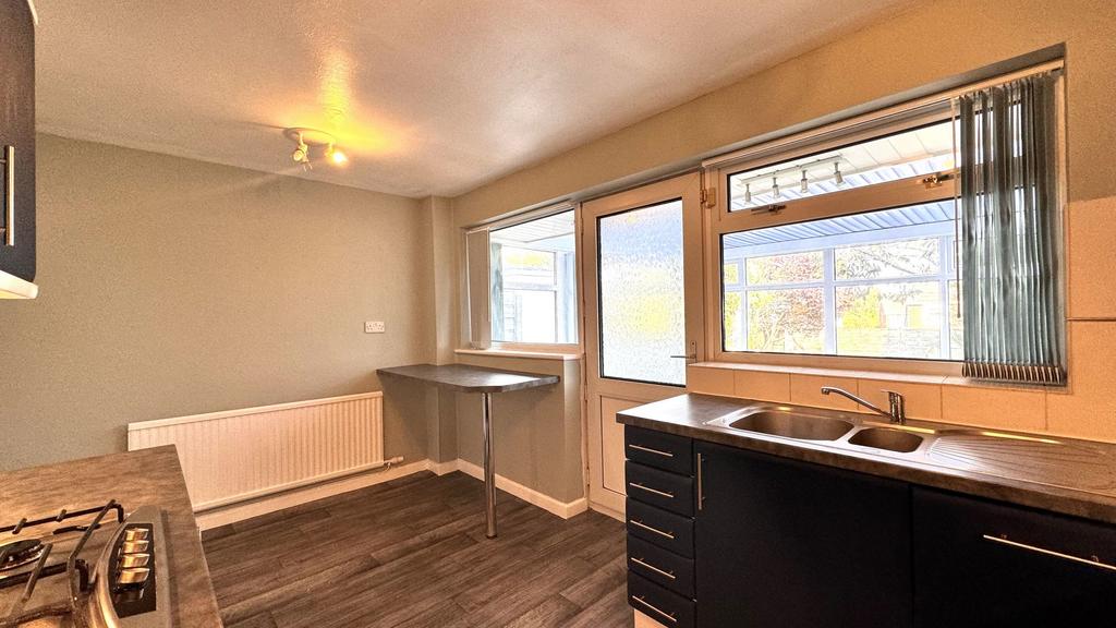 Dining kitchen